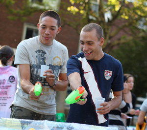 Welcome Week Extends Hand to Students