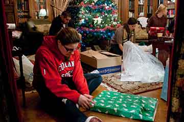 Campus Cheers Area Children with Gifts