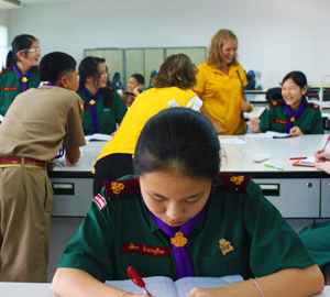 College Takes Teaching to Thailand