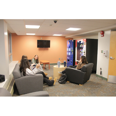 Recreation lounge