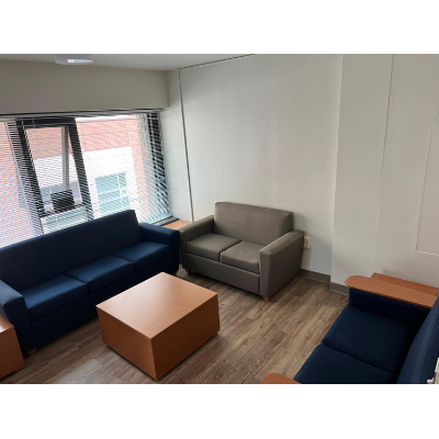 Smith Suite Lounge