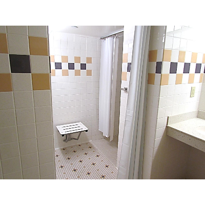 Higgins Hall Bathroom 1.jpg