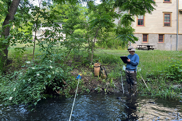 Students land research internships at fisheries across New York