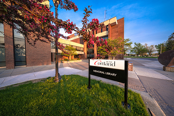 Memorial-Library-Outside.jpg