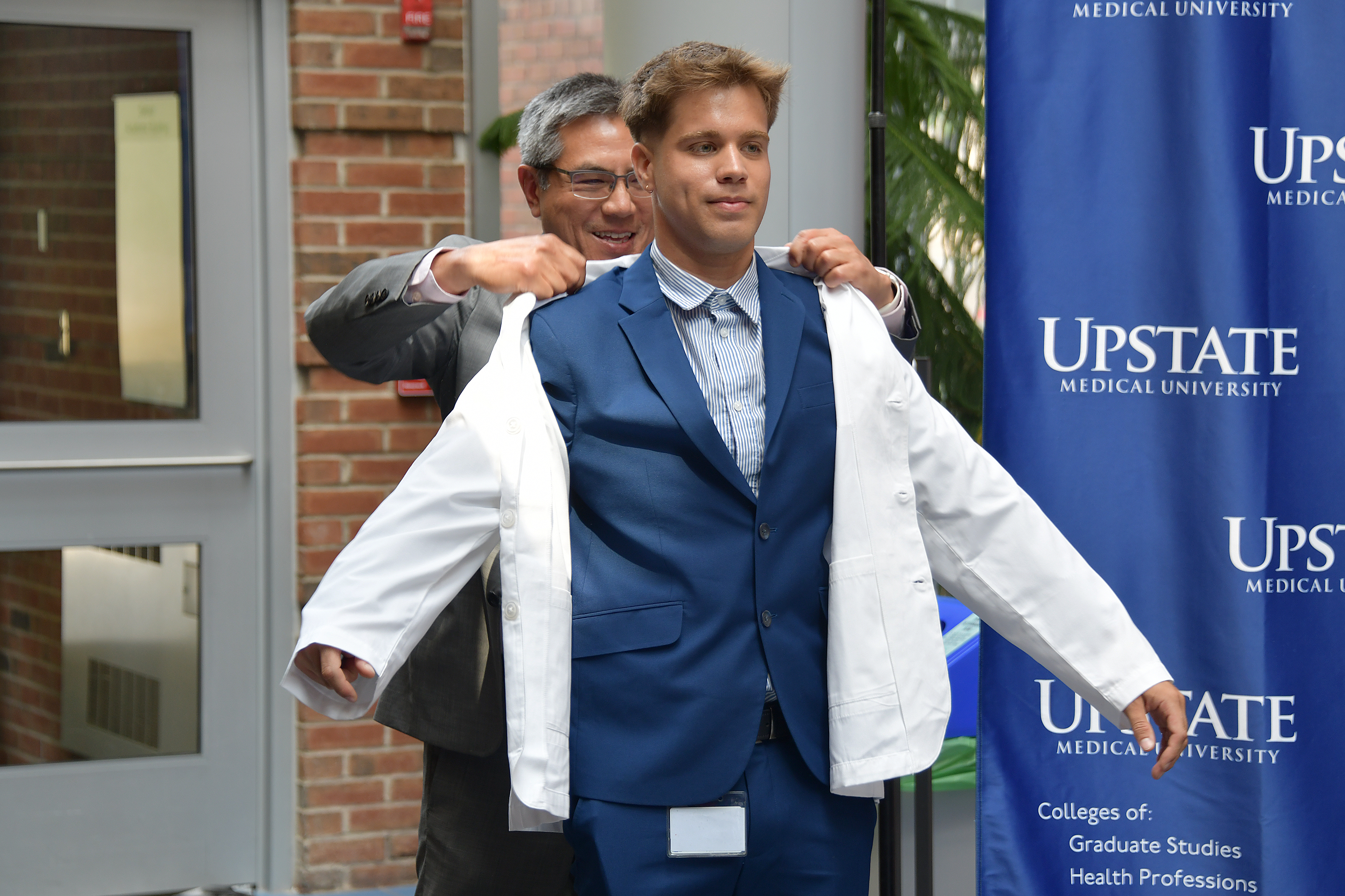 Alum earns full scholarship to SUNY Upstate Medical University