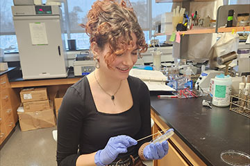 Toxic flatworms fuel student research project 