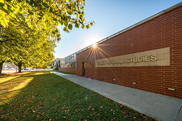 School of Professional Studies names new dean