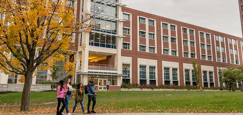 Students walking in the Dragon Hall quad