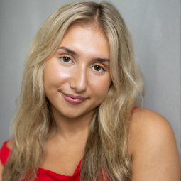 Selma Fabregas Headshot