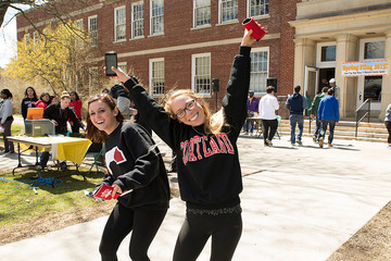 Spring Fling is in the Air! - SUNY Cortland