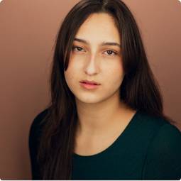 Isabella Garza headshot