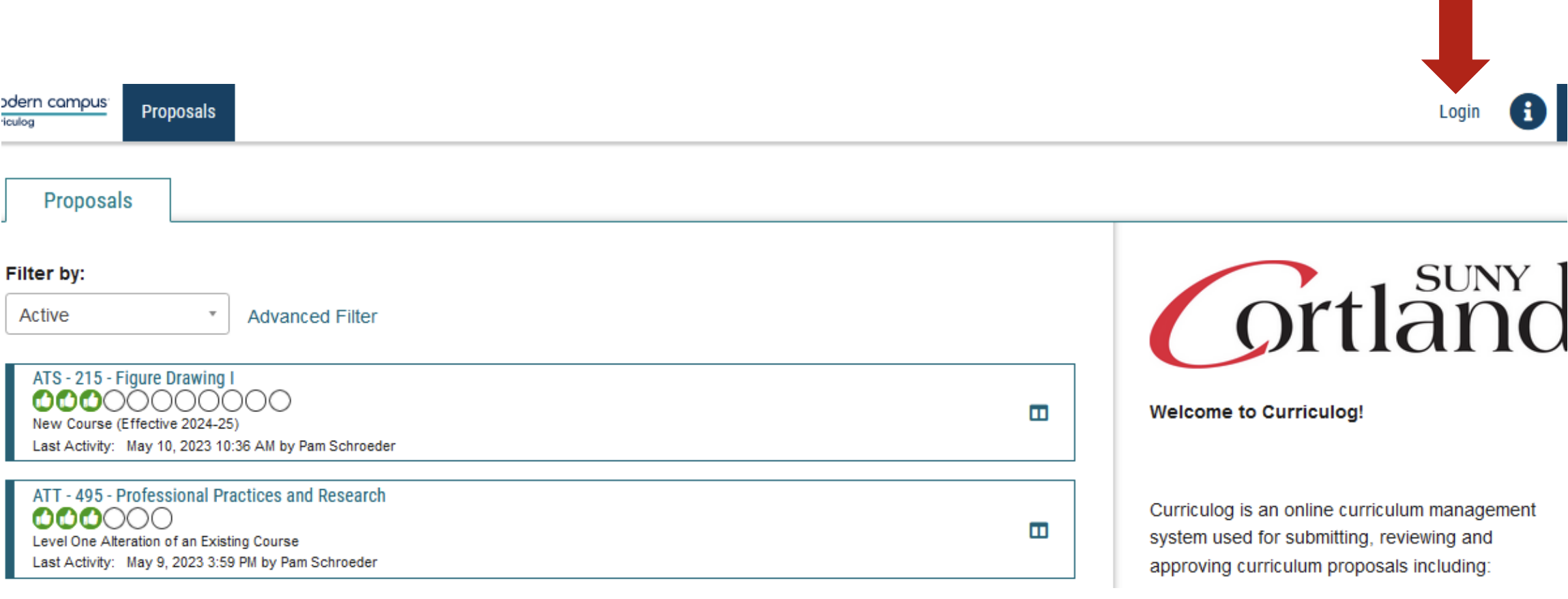 Screenshot of curriculog with an arrow pointing to the login link at the top right corner