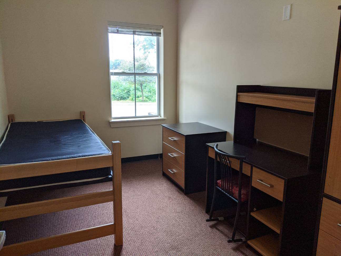 College Suites Gallery - SUNY Cortland