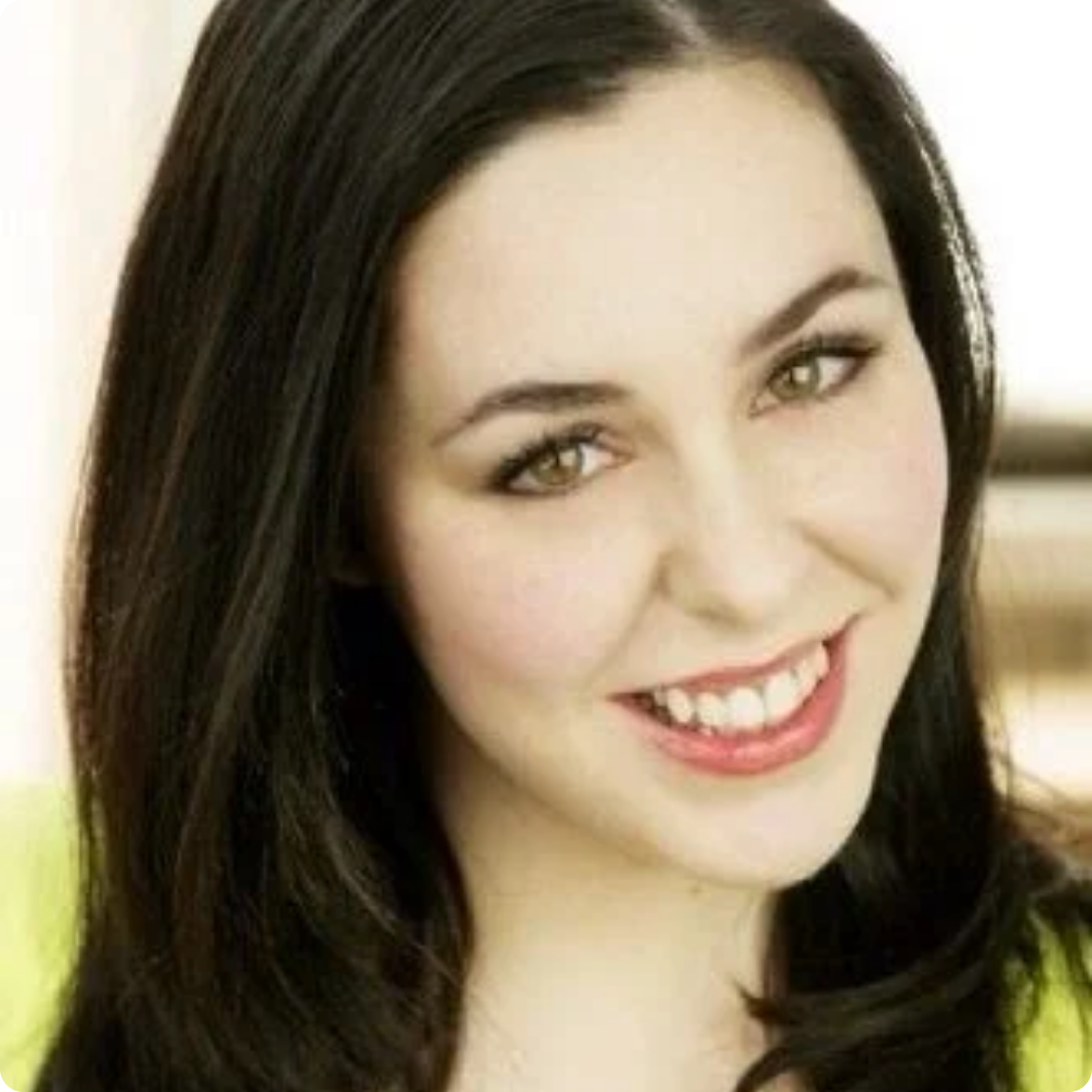 Bella Poynton Headshot